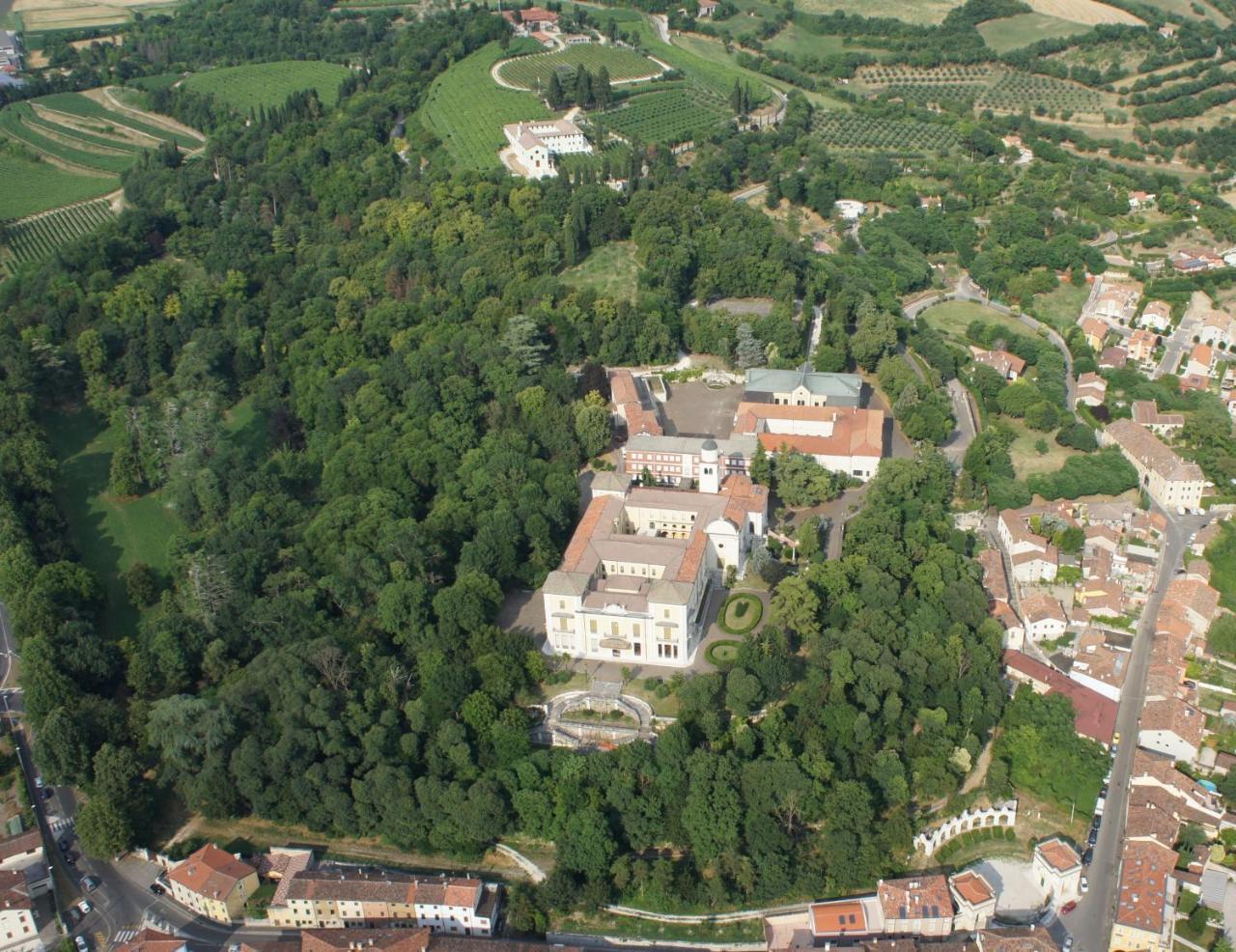 Il Convento Di Villa San Fermo ลูนิโก ภายนอก รูปภาพ