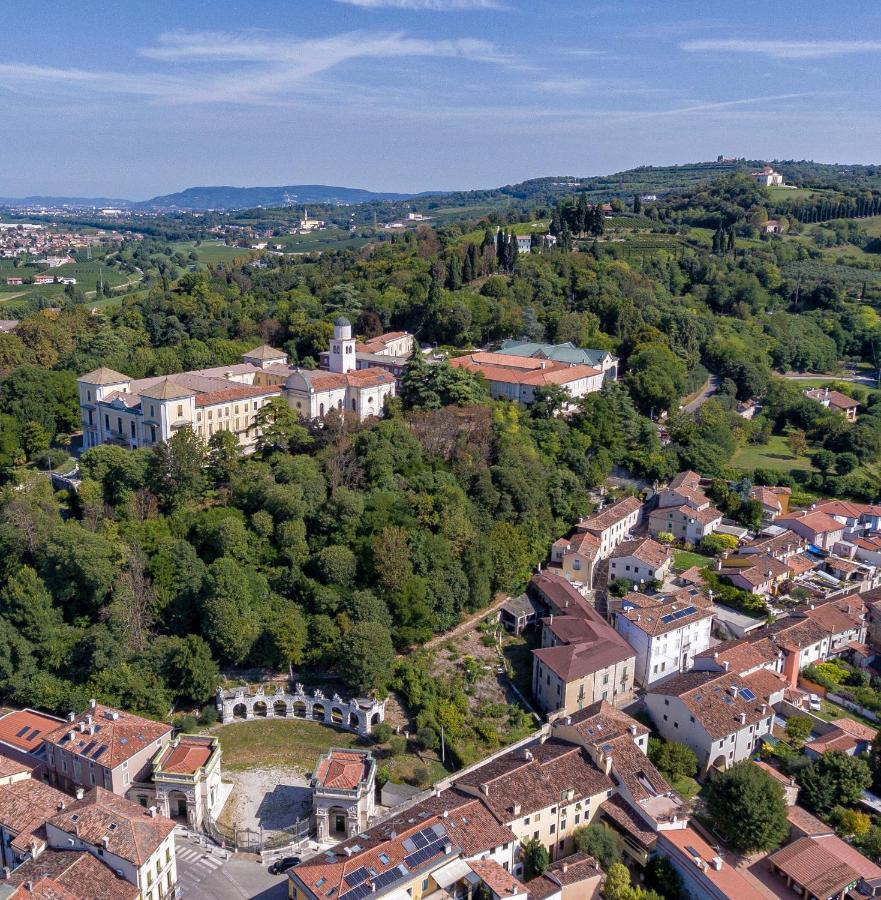 Il Convento Di Villa San Fermo ลูนิโก ภายนอก รูปภาพ
